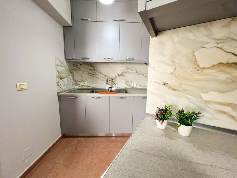 Scanderbeg Square 2Br Apt ティラナ エクステリア 写真